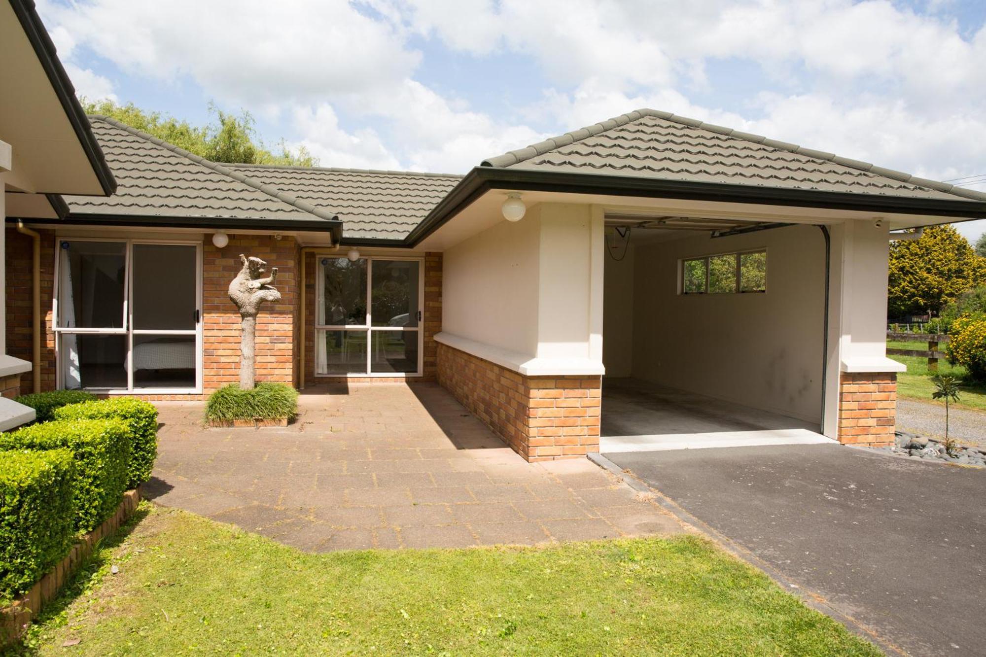 2 Bedrooms With Garage Right On Te Awa River Bike Trail Tamahere Exterior photo